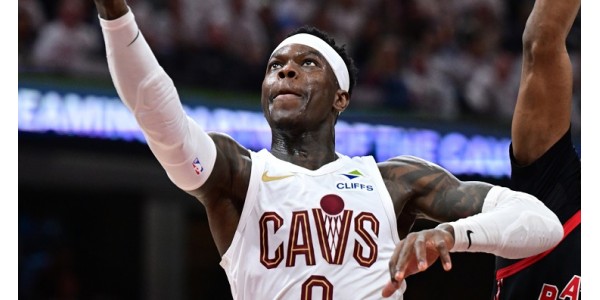 Dennis Schröder ha jugado en 12 equipos a lo largo de su carrera en la NBA Dennis Schröder ha jugado en 12 equipos a lo largo de su carrera en la NBA